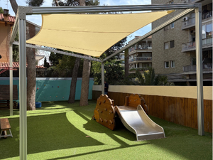 School project with one textile shade module